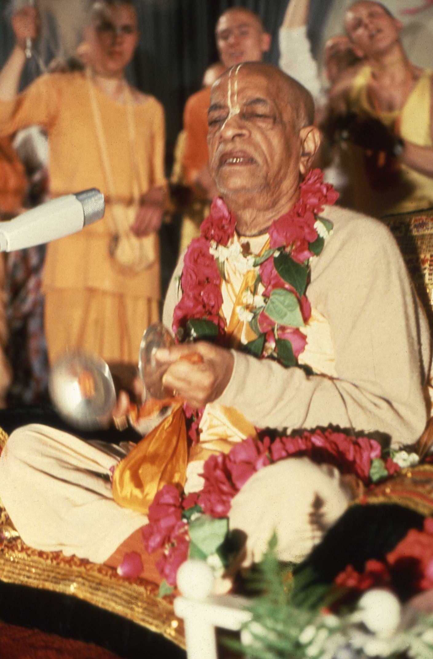 His Divine Grace A.C. Bhaktivedanta Swami Prabhupada leading kirtan